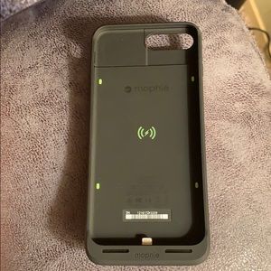 iPhone 7/8 plus charging black case.